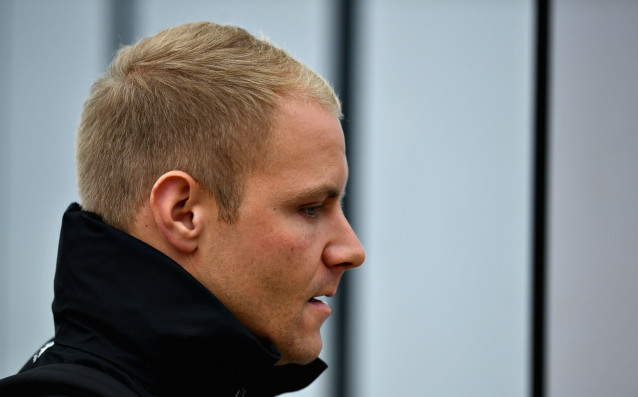 Пилотът на Мерцедес Валтери Ботас се представяше много по добре