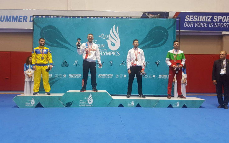 Бронзов медал за Николай Христов на карате от Дефлимпикс