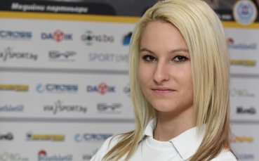 Таня Звискова на крачка от Топ 8 на Европейското по спортна стрелба