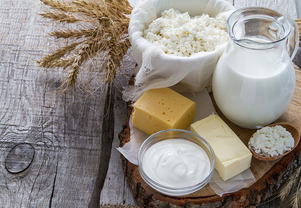 <p>Нискомаслените млечни продукти съдържат химикали, които да намалят мазнините. А проучване на Харвард е направило стряскащото разкритие, че жените, които ги консумират имат проблем със зачеването.</p>