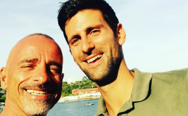 Ерос Рамацоти се похвали със снимка с Джокович