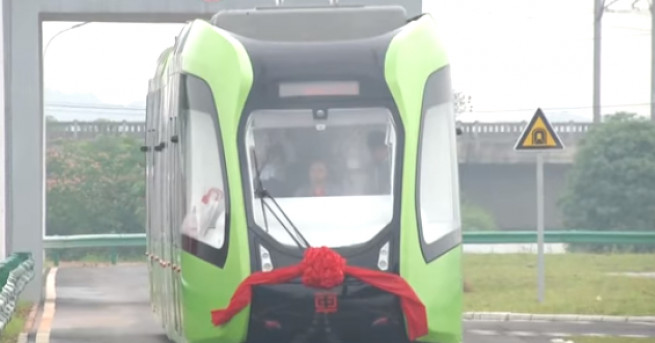 Китай пусна нов влак без машинист който се управлява от