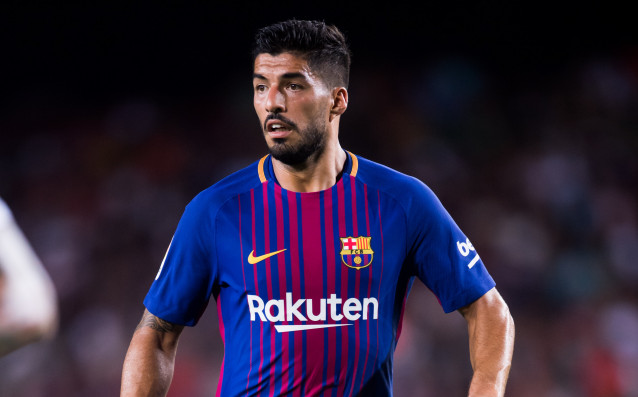 Нападателят на Барселона Луис Суарес може да се наложи да