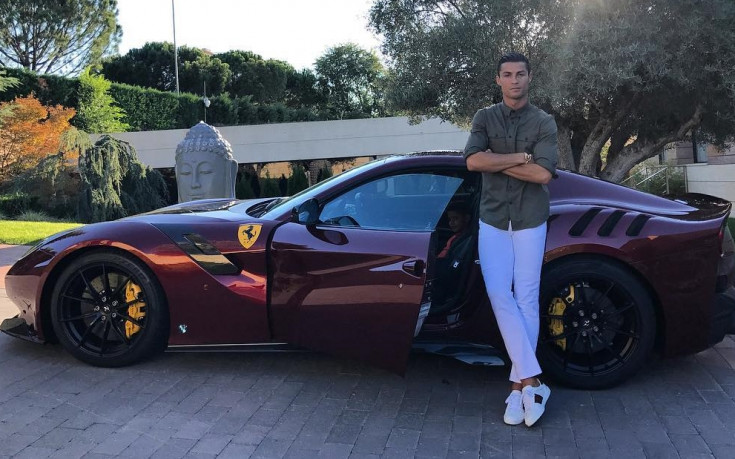 Красота: Новото попълнение в автопарка на Роналдо