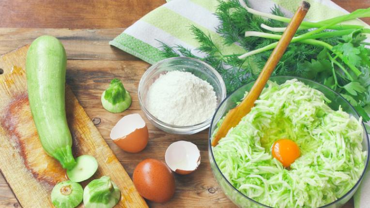  Гратен от тиквички и перлен ориз 