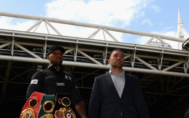 Легендарният украински боксьор Владимир Кличко заяви че боят между Антъни