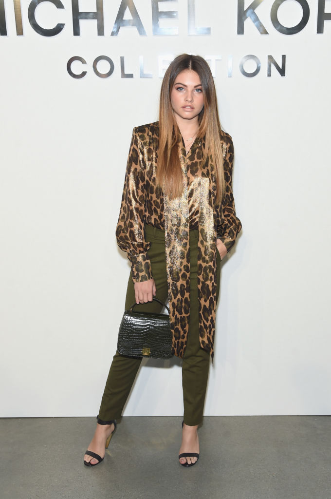 На модното събитие в Ню Йорк, френският модел бе "облечена" от дизайнера Майкъл Корс. Чантата, с която се появи струва $8 хил., а ризата "само" $1,395.