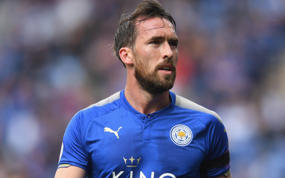 Един от основните играчи от шампионския сезон 2015/2016 на Лестър