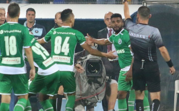 Лудогорец се измъкна с надрани гащи от Панагюрище