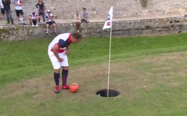 Представяте ли си смесицата между футбол и голф Запознайте се