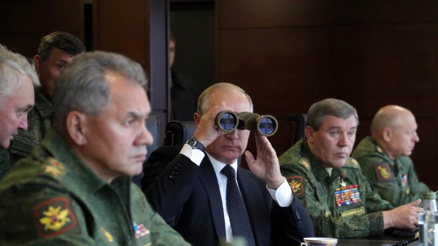 Изненадващо Путин прати руски генерал в "отпуск"
