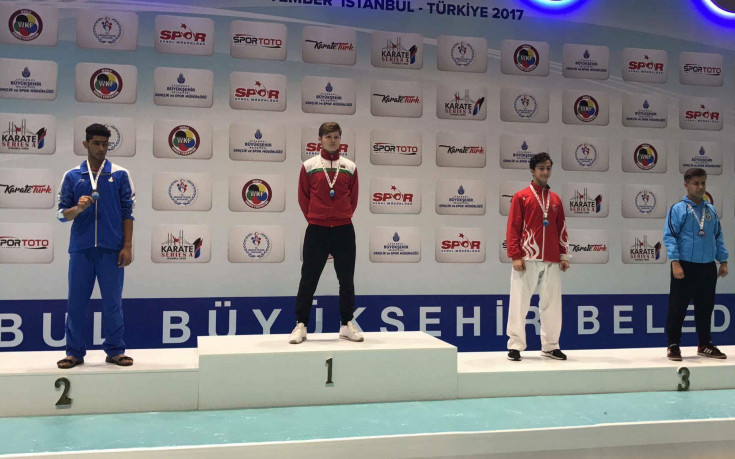 Злато и бронз за българските каратеки на Истанбул Оупън 2017