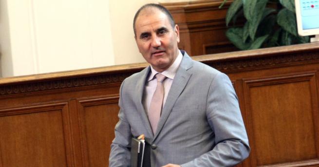 Зам председателят на ГЕРБ Цветан Цветанов остро критикува поведението на
