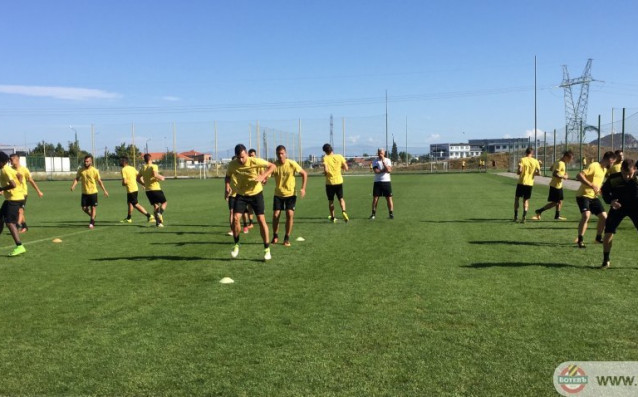 Отборът на Ботев поднови тренировки след двудневната почивка която футболистите получиха
