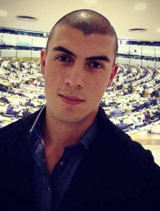  Борислав Николов 