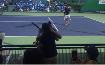 Гришо удари фенка, после я целуна