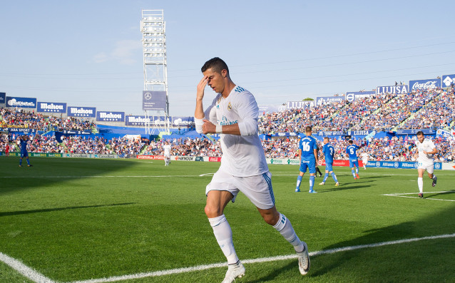 Звездата на Реал Мадрид Кристиано Роналдо е обожаван от мнозина