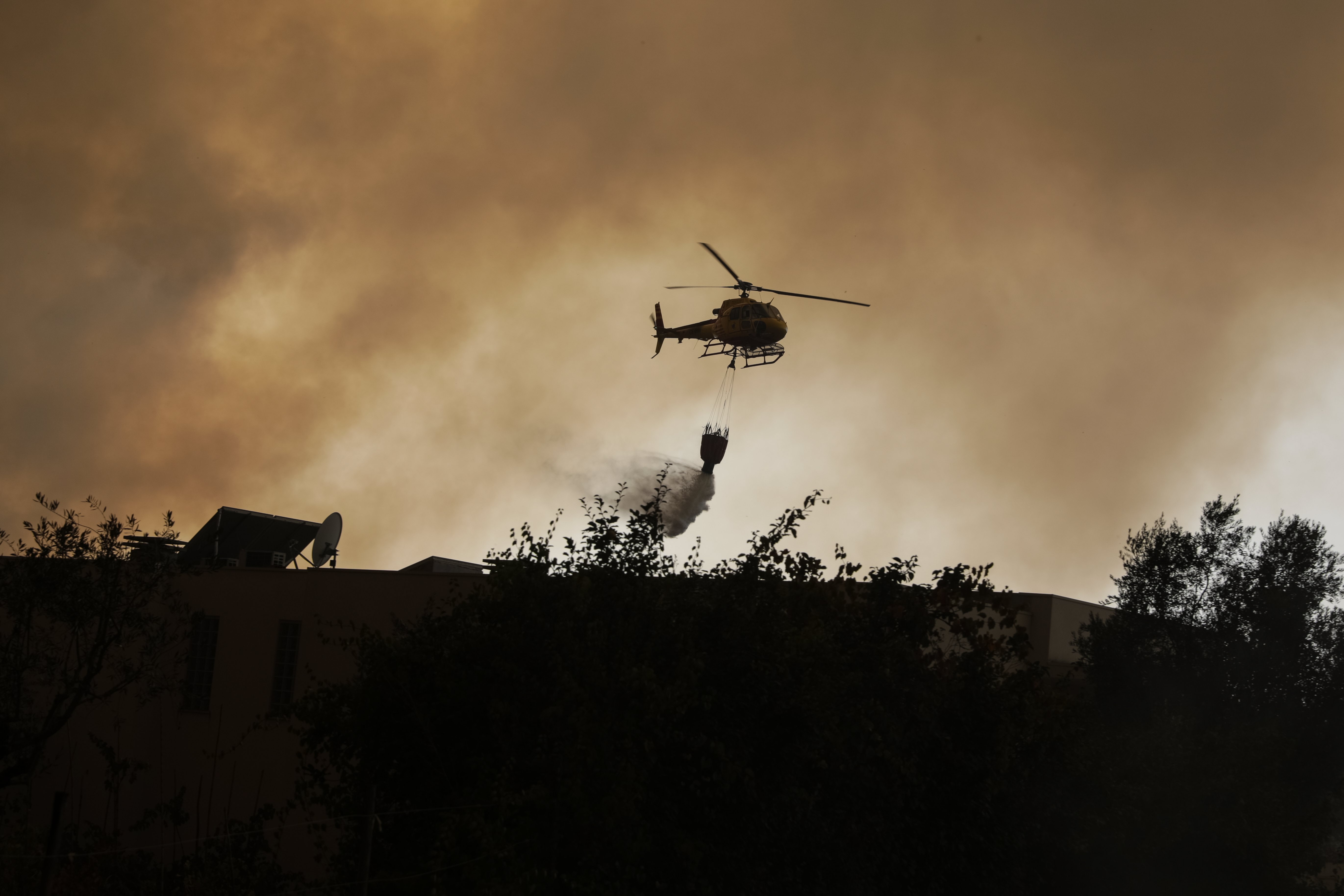 Горски пожари в средата на октомври опостушиха огромни горски и селищни площи и взеха десетки жертви в Португалия