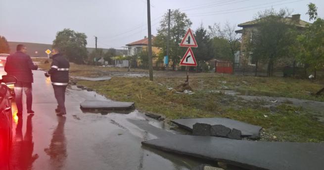 Продължава търсенето на изчезналата жена при наводнението в Бургаско информира