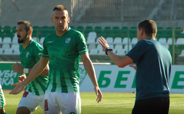 Един едничък гол на Мартин Камбуров бе достатъчен да направи