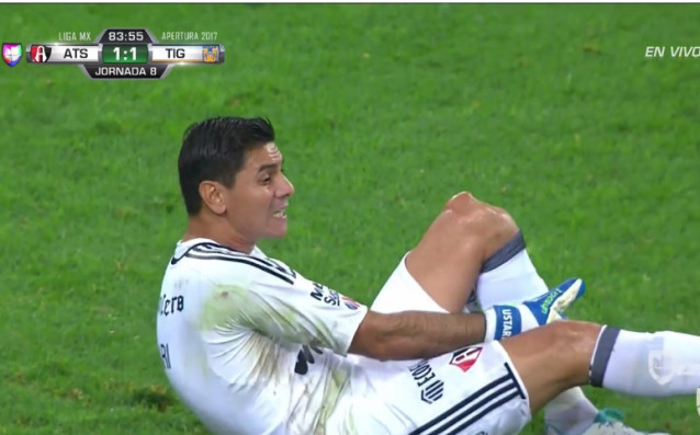 Краят на мача от мексиканското първенство между Атлас и Тигрес