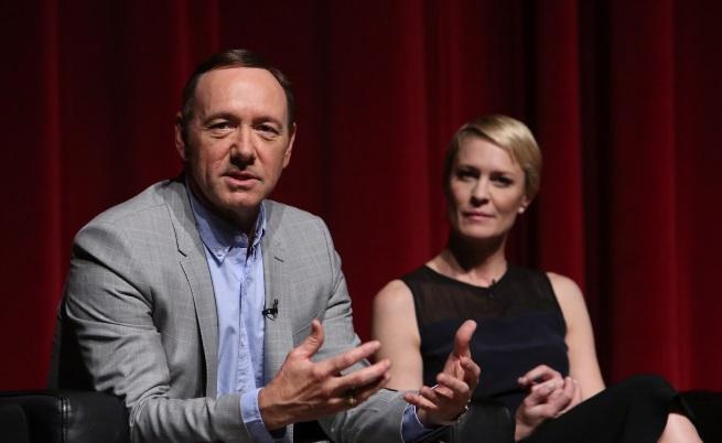  Робин Райт с сътрудника й Кевин Спейси 