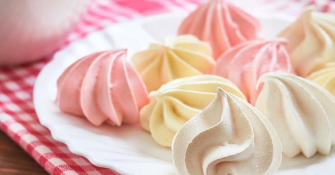 Мъфини къпкейкове и френски макарони това са рецептите за