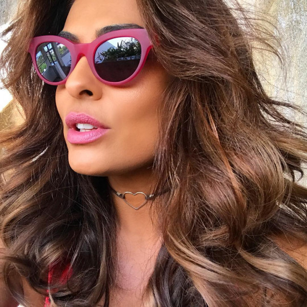 Жулиана Паес1