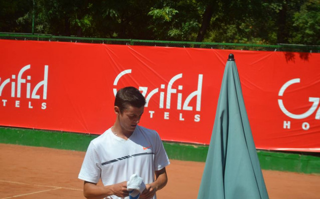 Александър Лазаров се класира за втория кръг на турнира на