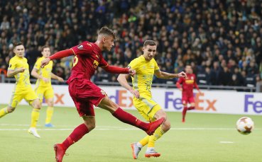 Пребоядисаната подводница торпилира Мъри и Астана