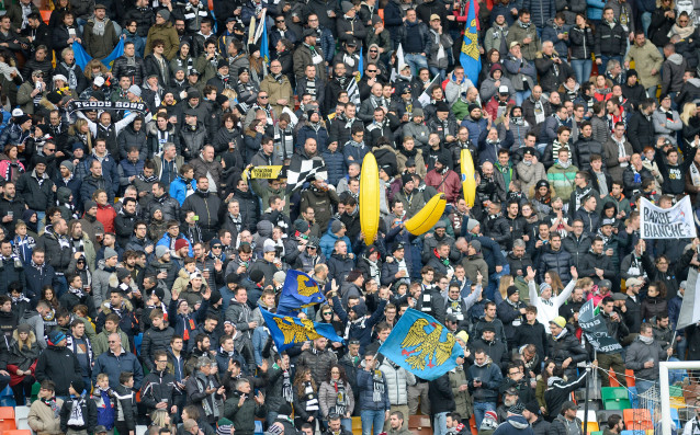 Наполи продължава със силното си представяне от началото на сезона