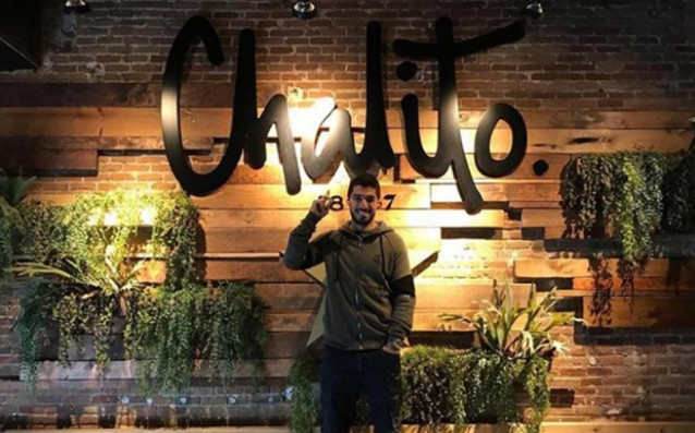 Луис Суарес се превърна в поредния футболист на Барселона който