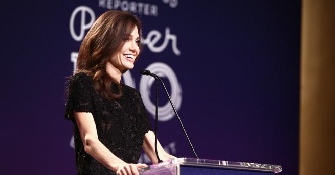 Анджелина Джоли присъства на събитие посветено на правата на жените по света
