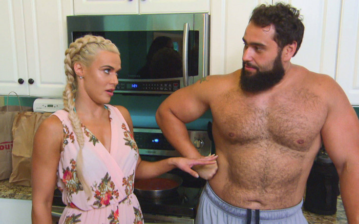 Проблеми в рая: Русев иска деца, Лана не