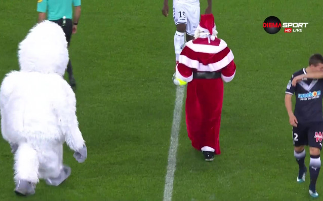 Коледното настроение е превзело вече терените из Франция а на