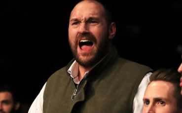 Промоутърът на Фюри предизвика Джошуа и Уайлдър