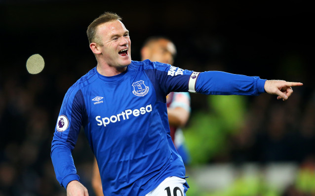 Голът на нападателя на Евертън Уейн Рууни във вратата на