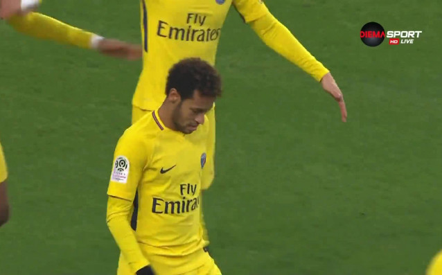 Въпреки великолепната хореография на феновете на Рен с алюзия към