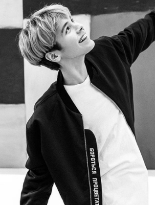  Кристиан Костов 