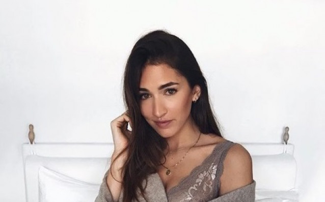 Настася Бойтлер натрупа популярност сред футболните фенове като гаджето на