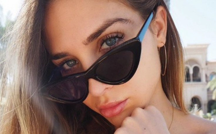 Гьотце заведе ослепителната си приятелка на слънчеви бани посред зима