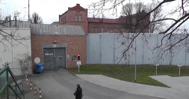 Берлинската полиция предприе хайка за залавянето на четирима затворници извършили