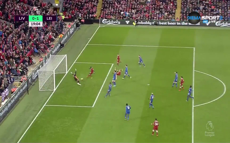 Правилно ли отмениха гол на Ливърпул?