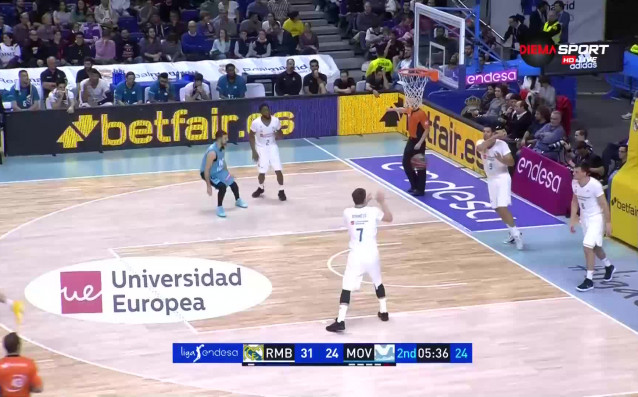 Баскетболния Реал Мадрид приключи 2017 година с победа Белите се