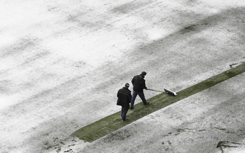 Сняг отложи мач в Испания