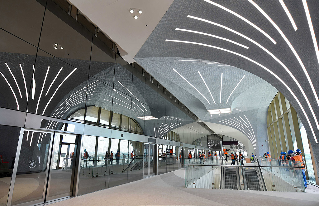Изграждането на трасето започна през юни 2013 г., а пускането в експлоатация на линията е насрочено за средата на 2018 г. Линията ще свързва центъра със стадиона Al Rayyan. Първата фаза от строителството на линията осигури връзка между станцията в центъра на Доха Msheireb с Конгресния център, West International station, а за крайна спирка е определен стадионът Al Rayyan.