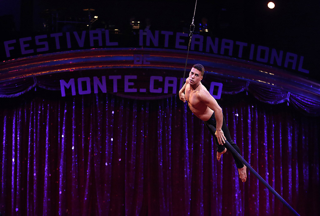 Церемония по откриването на 42-ия Международен цирков фестивал на Монте Карло в Монако. Фестивалът ще се проведе от 18 до 28 януари.