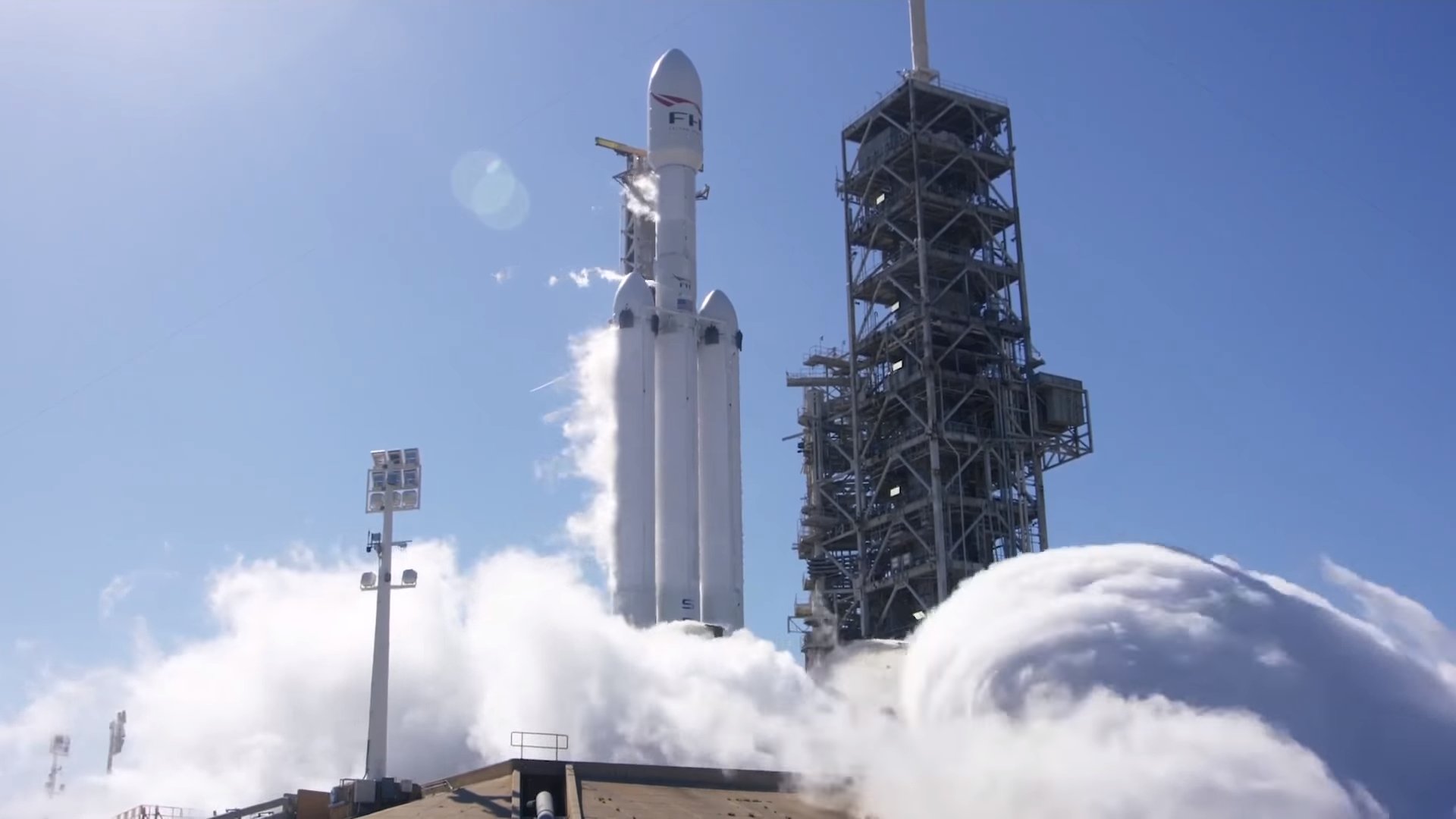 7 интересни факта за ракетата Falcon Heavy и SpaceX