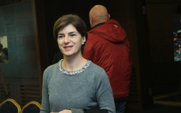 Председателят на Българската федерация по биатлон Екатерина Давфовска пожела на