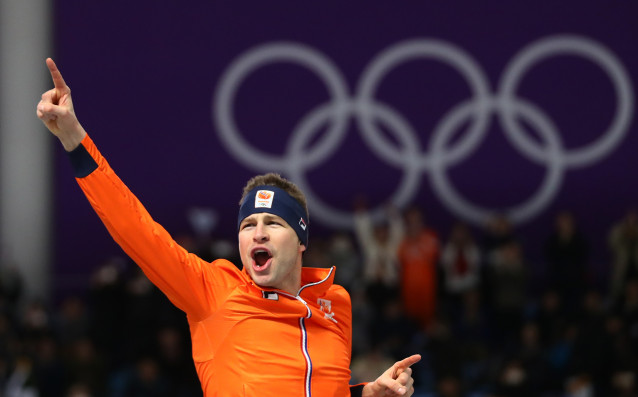 Свен Крамер спечели третия си златен медал в бързото пързаляне